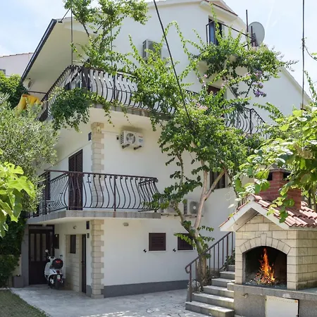 Apartman Iskra Slatine